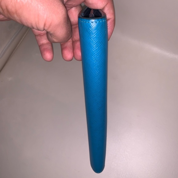 Authentic Prada bifold long wallet - Picture 5 of 13